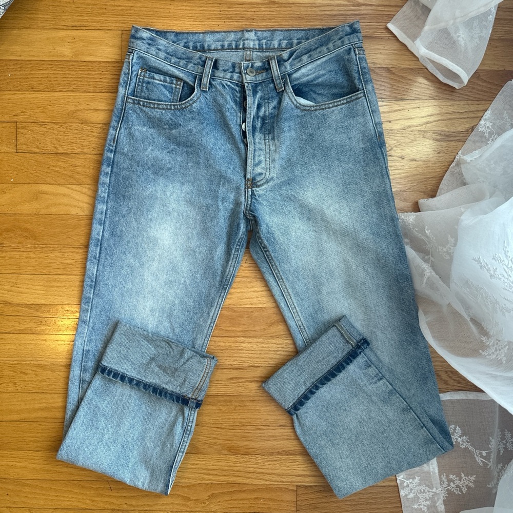 J. Galt/Brandy Melville Low Rise Light Wash Jeans